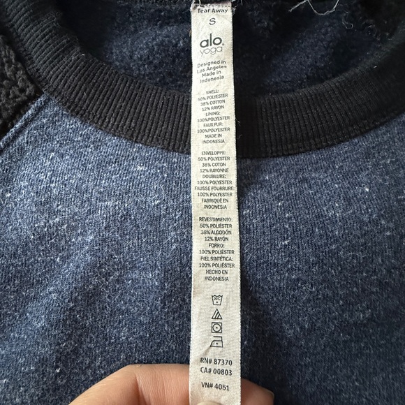 ALO Yoga Black and Gray Sweatshirt with Teddy Bear Fleece Arms - Small - Picture 5 of 5